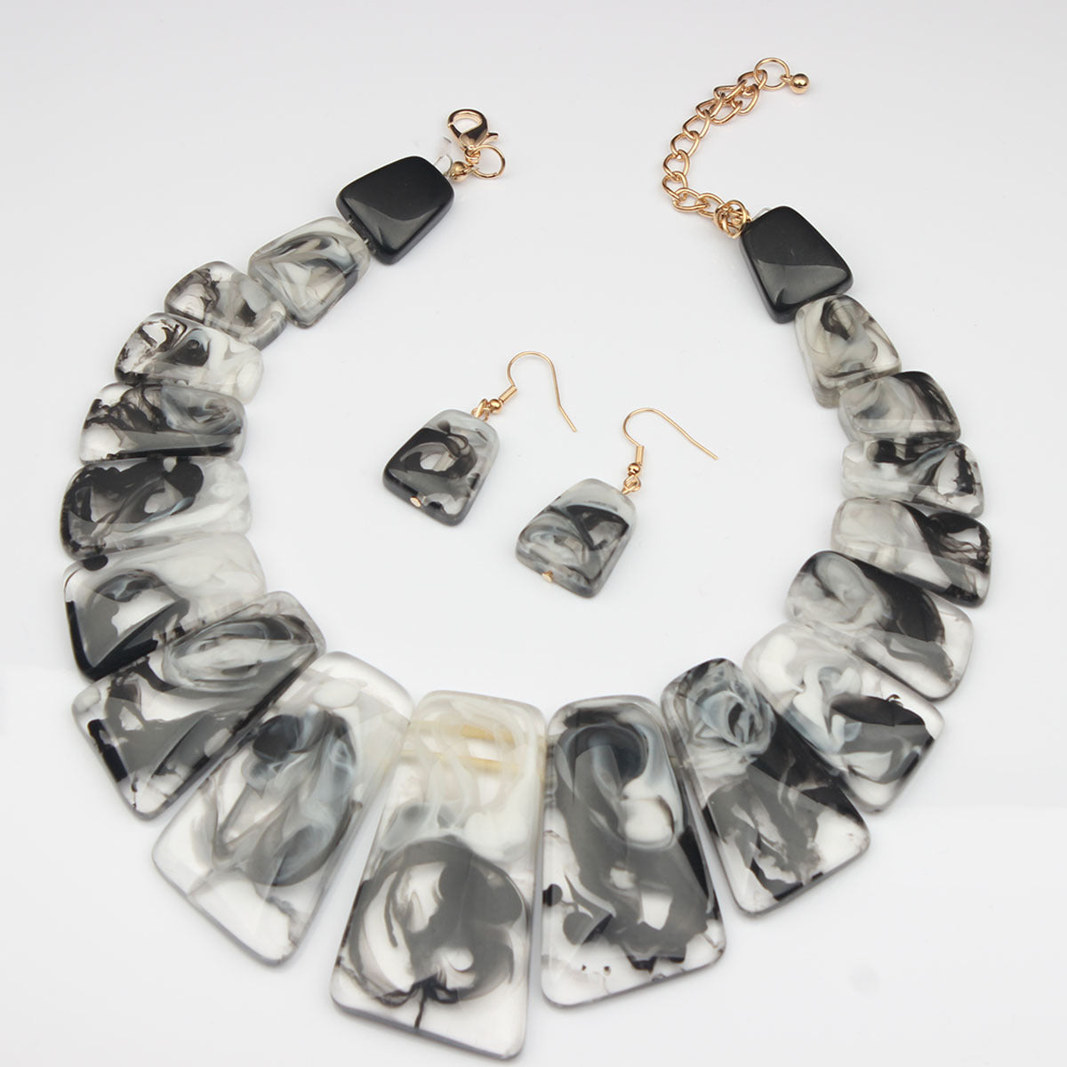 High Profile Retro Personality Necklace And Earrings Suite Ladies Ornament