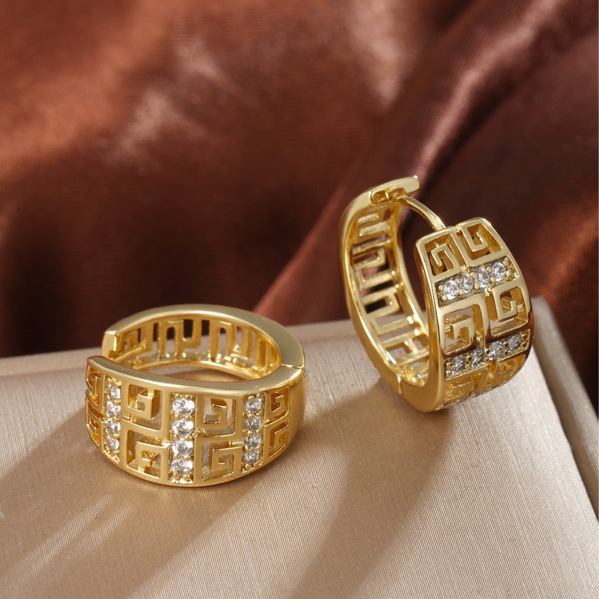 Geometric Copper Inlaid Zircon Earrings