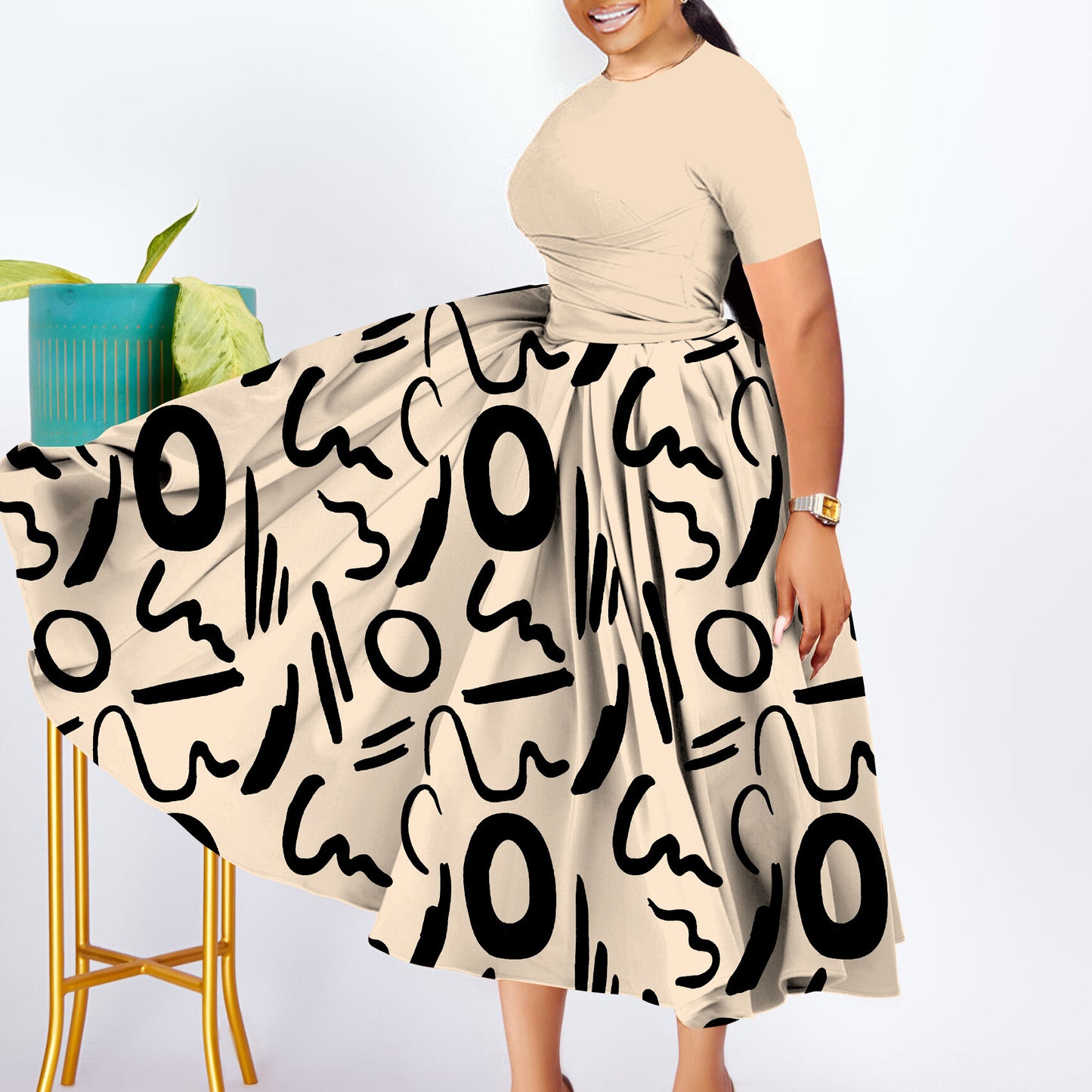 Fashionable Elegant Pleated Swing Ladies Dress