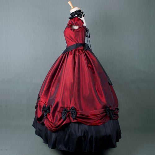 Lolita Victoria accessorised with a lolita frock