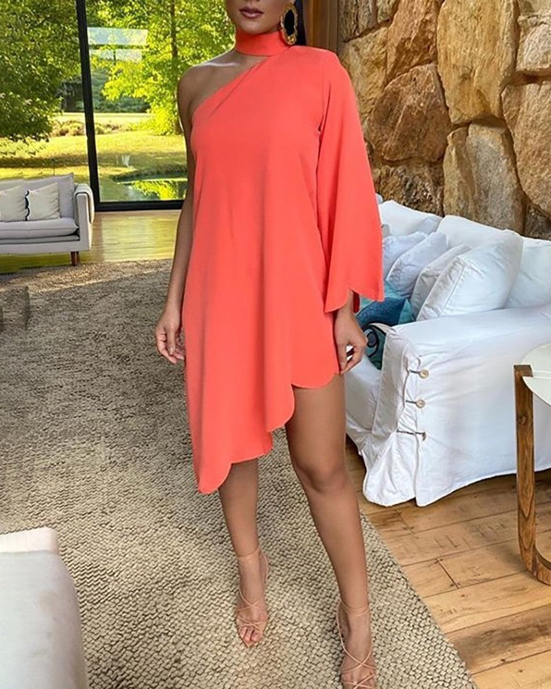 Ruffle print one-sleeve dress