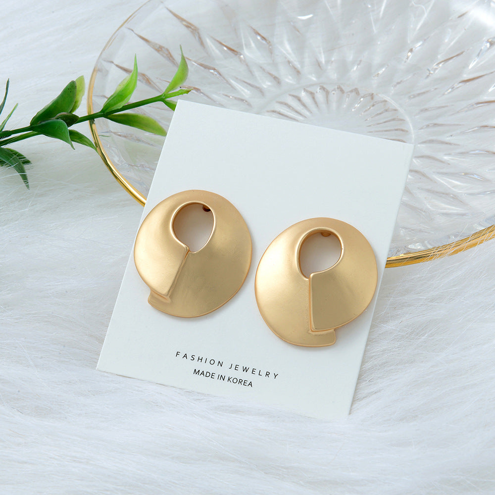 European And American Style Popular Hollow Earrings Matte Alloy